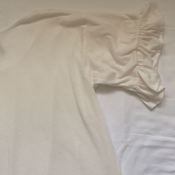 𝅺🌟LOVE Scarlett Split Hem Ruffle Sleeves Top🌟 - Picture 12 of 12